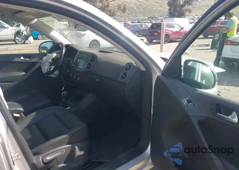 2012 Volkswagen Tiguan Se z USA, uszkodzony, nr VIN WVGAV7AX4CW516059